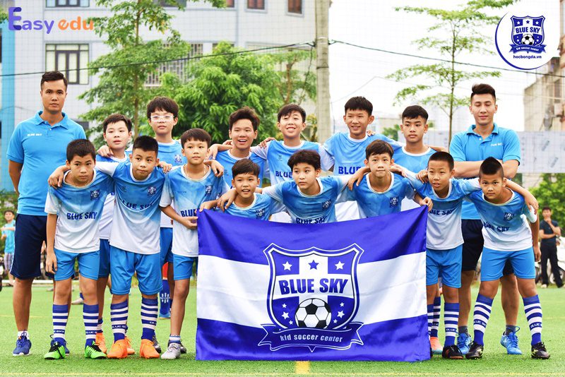 Top 10 trung tâm đào tạo bóng đá trẻ em Hà Nội - TopVN.vn