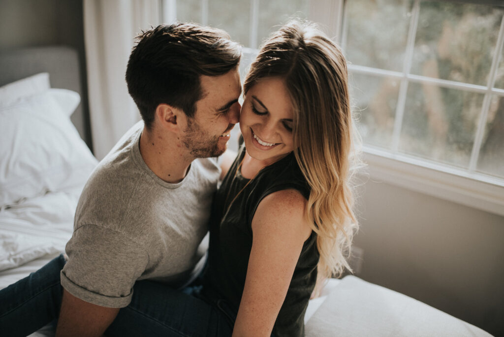 Vào buổi sáng, hormone testosterone của nam giới sẽ tăng lên.